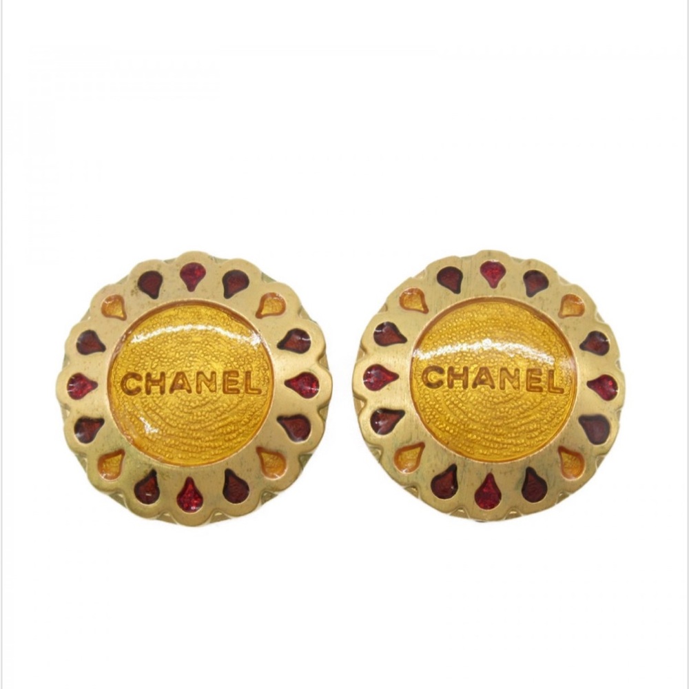 Chanel vintage clip on earrings